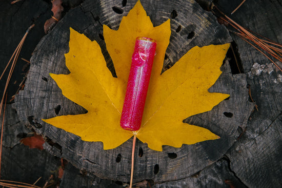 GLASS LAB Strawberry Cough Minnow Glitter Bat