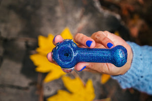 Collectable Glitter Pipe: Liquid Filled & Freezable -Blueberry Sparkle Stingray Glass Piece