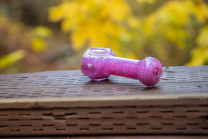 Collectable Glitter Pipe: Liquid Filled & Freezable -Grape Ape Sparkle Stingray Glass Piece